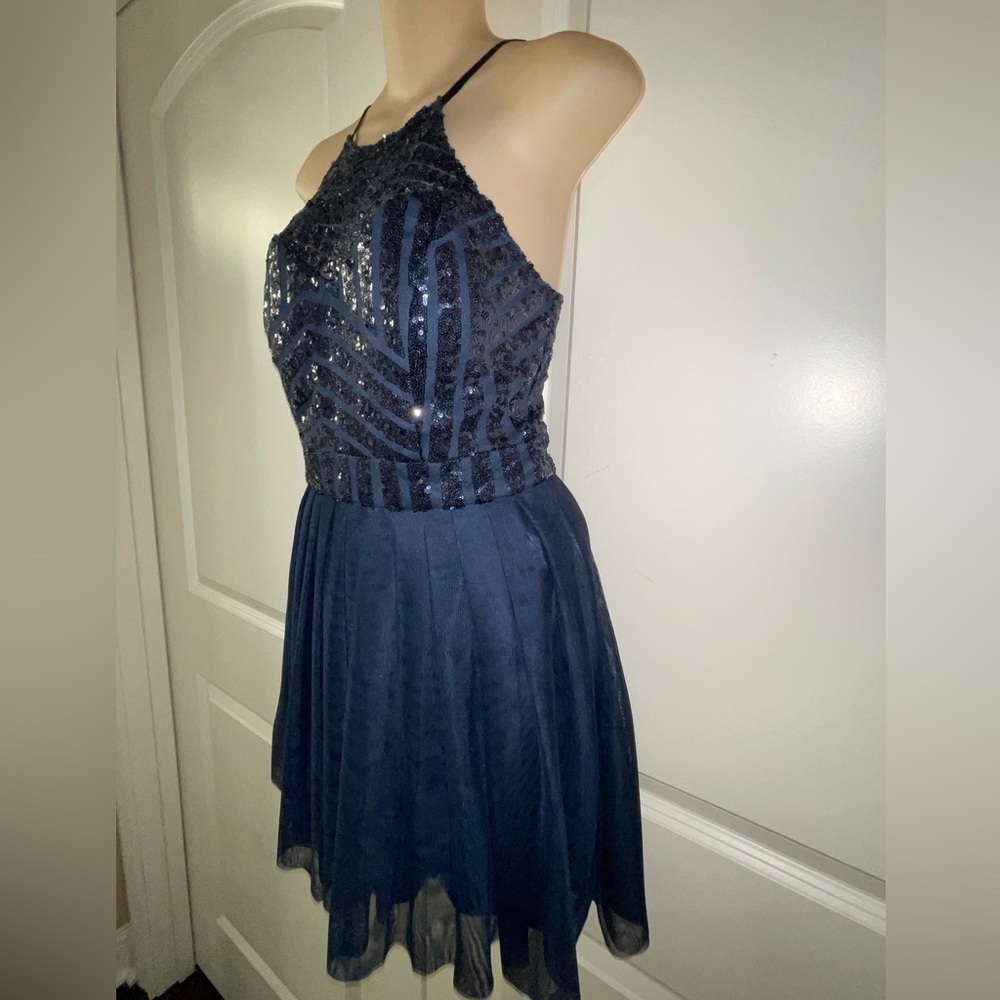 B Darlin Junior's Sequin t strap party holiday dress 11/12 Navy Blue - Picture 4 of 11
